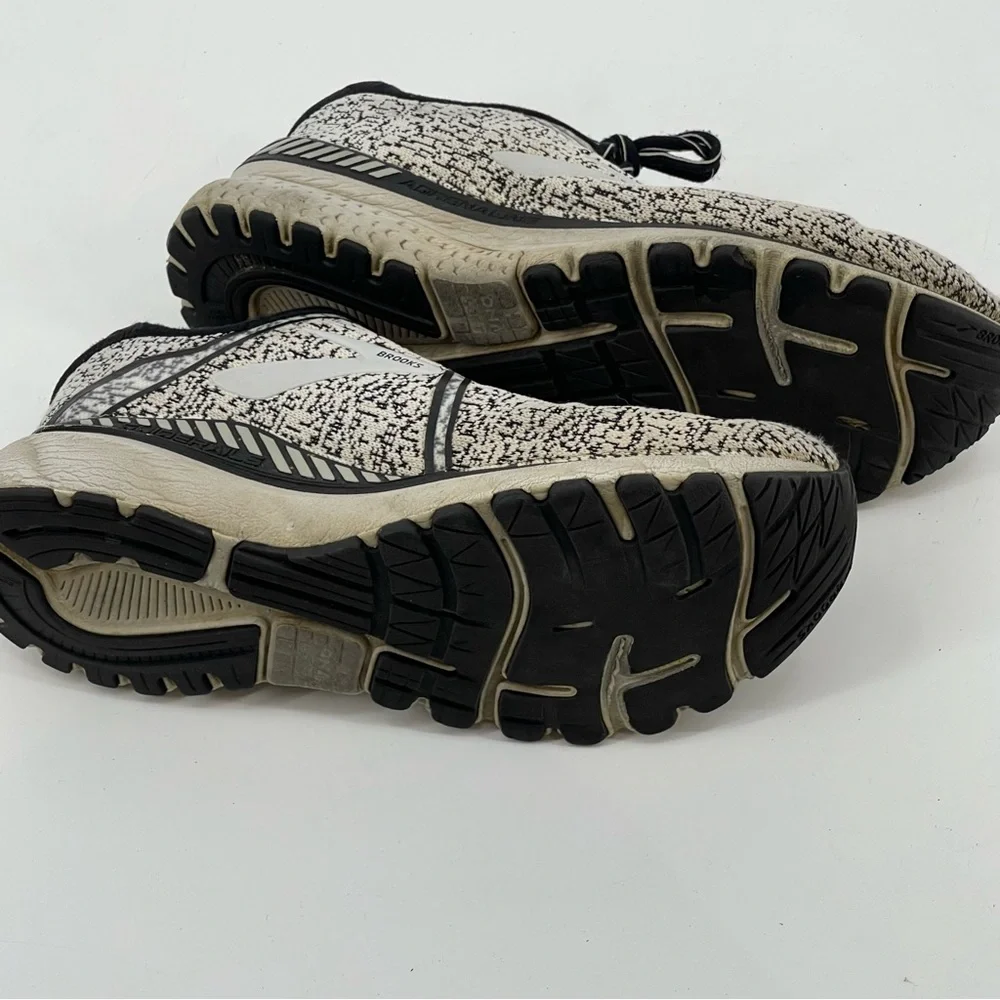 BROOKS GTS XX WOMENS RUNNING SHOES SZ 10, GOOD PREOWNED CONDITION